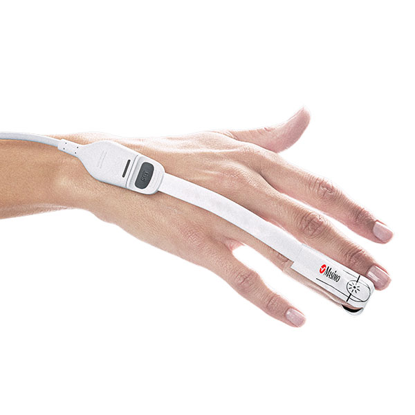 Masimo – RD-Set-Sensor an der Hand eines Erwachsenen angebracht